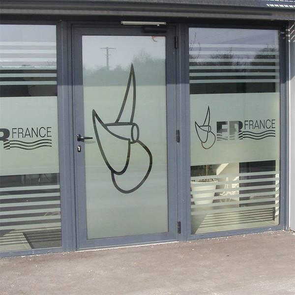 Enseigne publicitaire personnalisée à Salon-de-Provence.