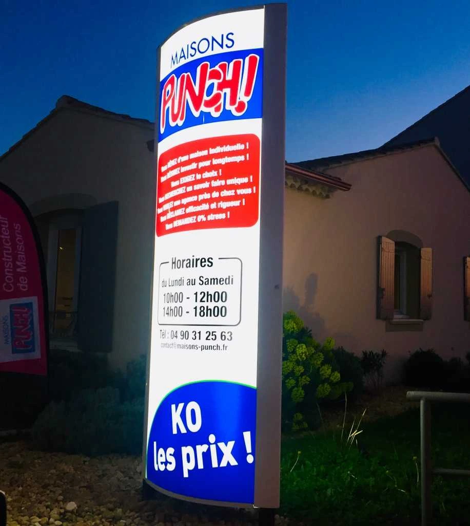 Enseigne professionnelle sur mesure à Salon-de-Provence.